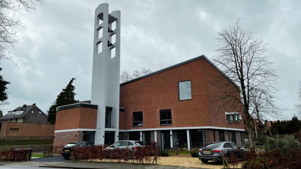 Ontmoetingskerk Teus van Hogevest x Wildenberg exterieur ZONDER BOUWBORD klein