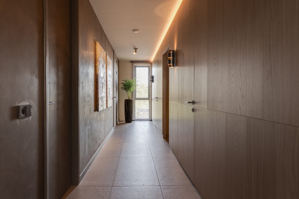 Wildenberg interieurarchitectuur interieurarchitect interiorarchitect hal Decolegno hal Kerastone Mentofix interieurbouw