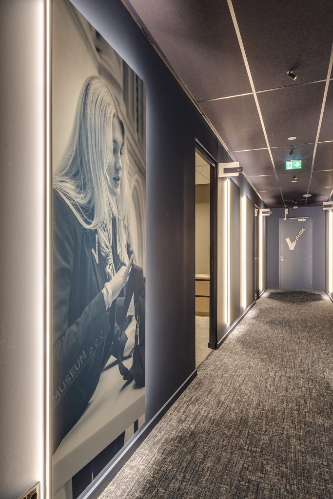 interieurarchitect Wildenberg SVPB Hoekerd fotografie kantoor examen centrum Iwaarden