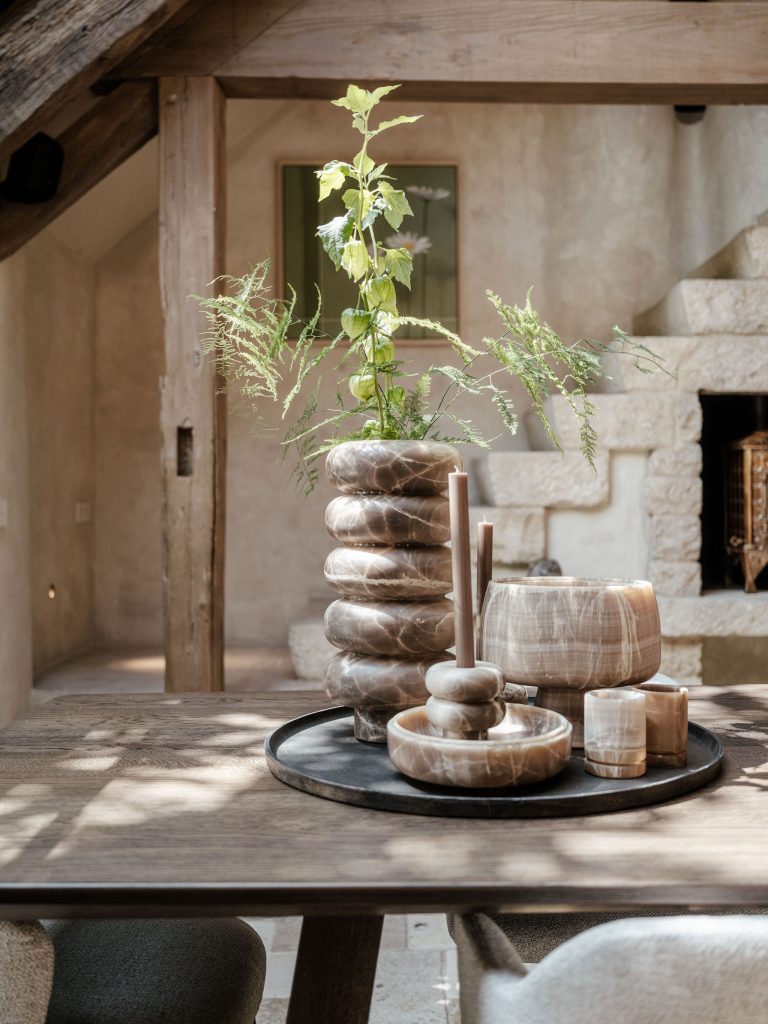 interieurarchitect-woonboerderij-eetkamer-stilleven-onyx